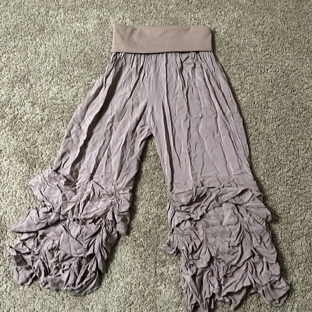Ceil beach cowgirl size small fold down waistband pants